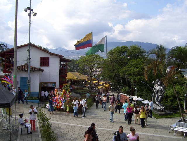 Grúas En El Pueblito